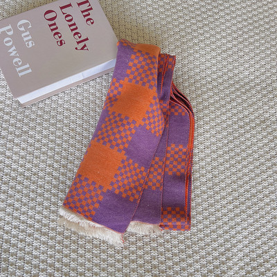 Μοντέρνο χειμωνιάτικο γυναικείο κασκόλ  σε διάφορα χρώματα