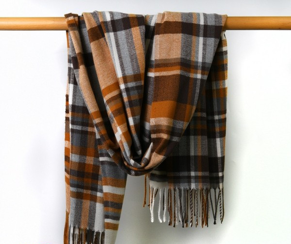 Naiste ruuduline narmassall