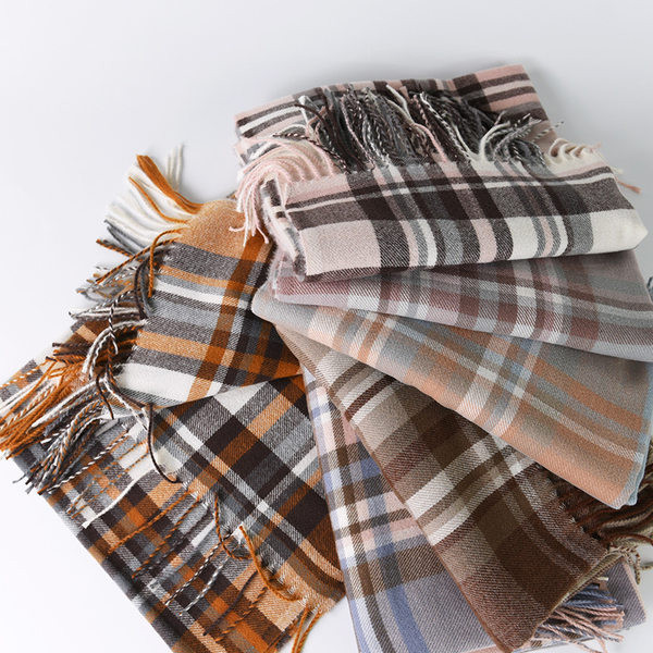 Naiste ruuduline narmassall