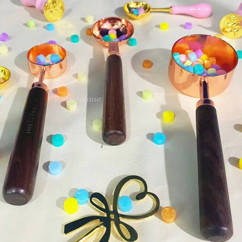 Κουτάλι με λαβή καρυδιάς Fire Seal Εγχειρίδιο DIY Φάκελος Λογαριασμού Παρακαλώ Προσκαλέστε Κερί στεγανοποίησης Κόκκος Fire Paint Heat Melt Spoon