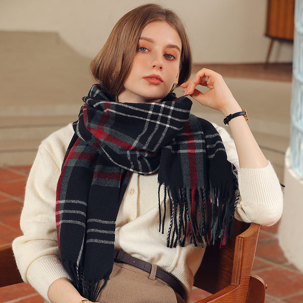 Naiste vabaaja ruuduline narmasall