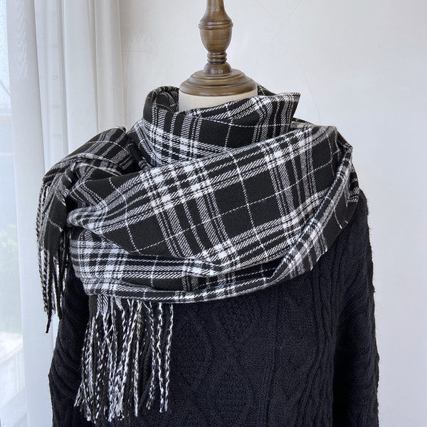 Γυναικείο καρό χειμωνιάτικο κασκόλ με κρόσσια νέο μοντέλο