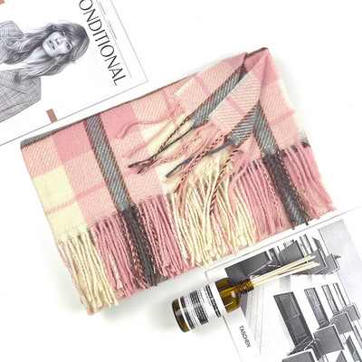 Eșarfă casual în carouri pentru femei