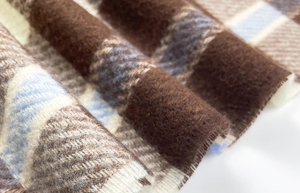 Eșarfă casual în carouri pentru femei