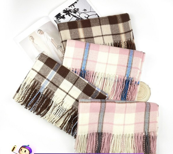 Eșarfă casual în carouri pentru femei