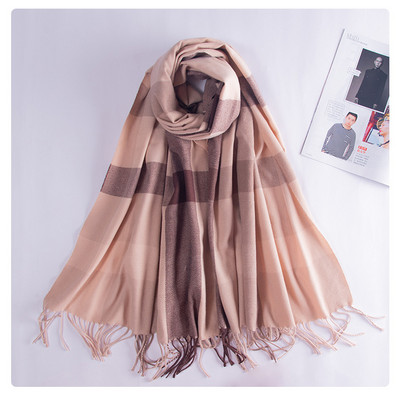 Lilletrükiga naiste talvesall