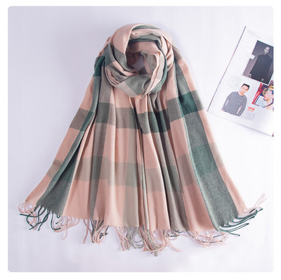 Lilletrükiga naiste talvesall