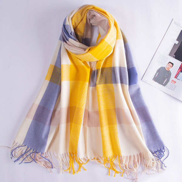 Lilletrükiga naiste talvesall