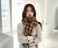 Stiilne narmastega naiste talvesall