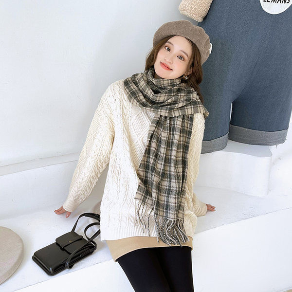 Stiilne narmastega naiste talvesall