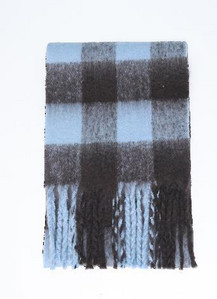 Κομψό γυναικείο χειμωνιάτικο κασκόλ με κρόσσια νέο μοντέλο