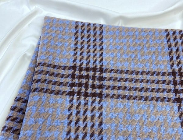 Esarfa de dama moderna cu franjuri - lungime 200 cm