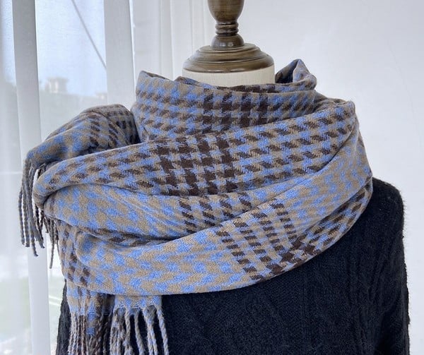 Esarfa de dama moderna cu franjuri - lungime 200 cm