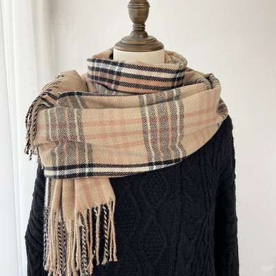 Eșarfă casual cu franjuri