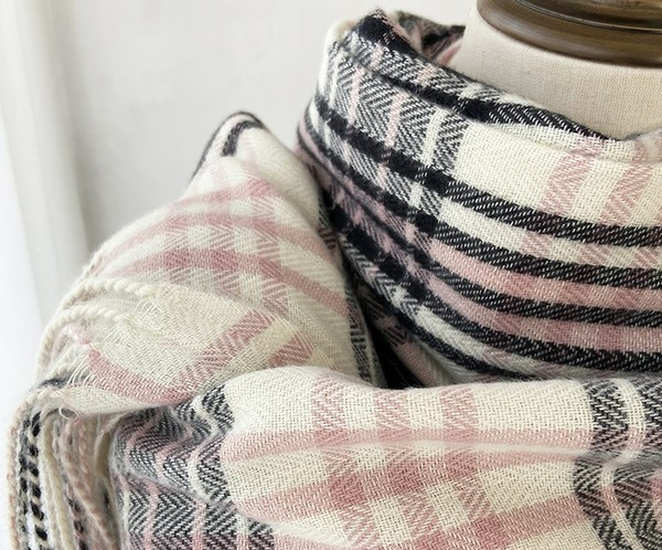 Eșarfă casual cu franjuri