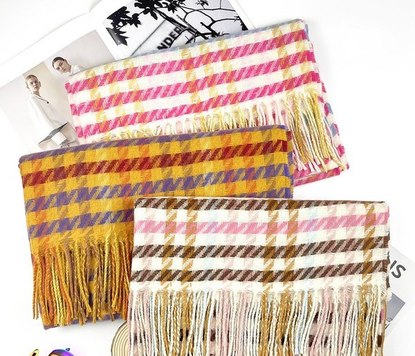 Νέο μοντέλο γυναικείο πολύχρωμο κασκόλ με κρόσσια - για τον χειμώνα