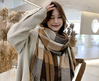 Esarfa dama - nou model actual cu franjuri