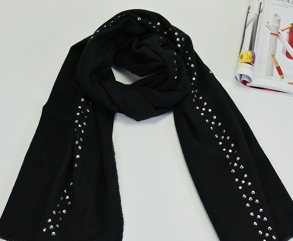 Alkalmi női sál sötét színben