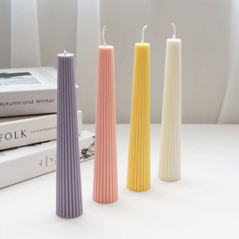 Triibuline pika varda silindriline lõhnav küünlavorm PC plastikust küünlavorm DIY käsitsi valmistatud kirikuküünalde valmistamise tarvikute vormikomplekt