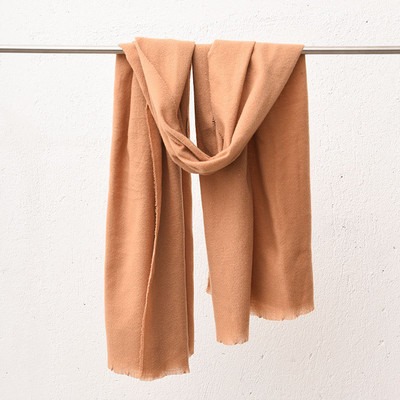 Μονόχρωμο γυναικείο κασκόλ  - κατάλληλο για χειμώνα