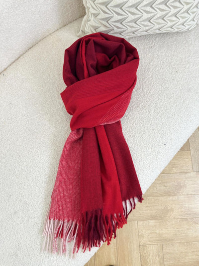 Esarfa de dama cu model lat cu franjuri