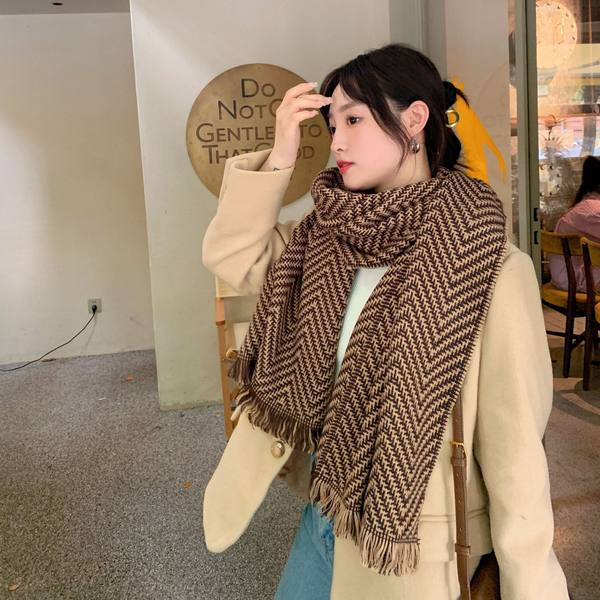 Naiste vabaaja talvevillane narmasall