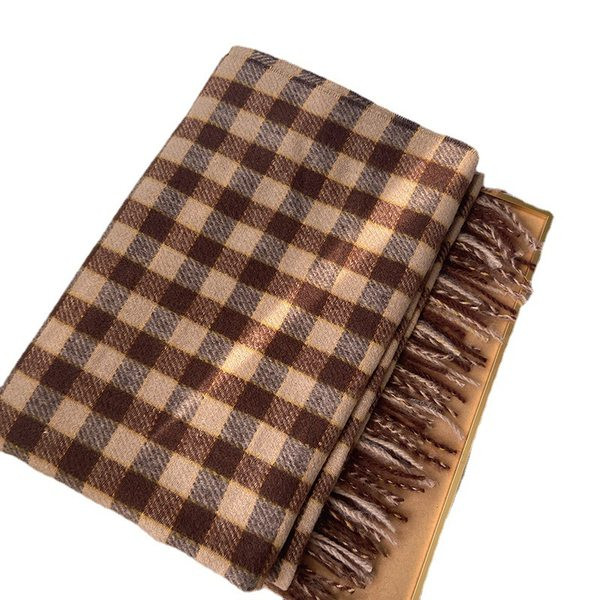 Uue mudeli naiste ruuduline sall mitmes värvitoonis