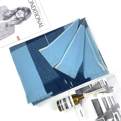 Värviline sügis-talvine naiste sall narmastega