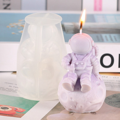 Cute Astronaut Scented Candle Silicone Molds for DIY Lunar Human Aromath Soap Cosmonaut Chocolate Cube Mould Home Decoration