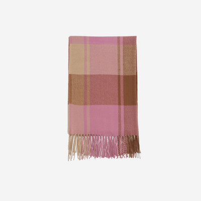 Talveks sobiv naiste ruuduline sall