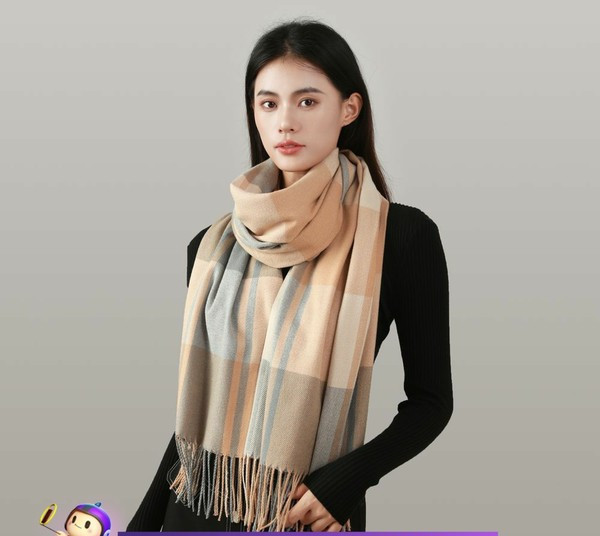 Talveks sobiv naiste ruuduline sall