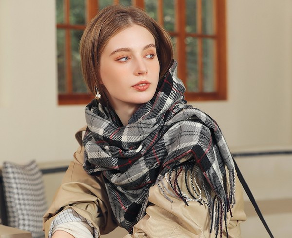 Νέο μοντέλο γυναικείο καρό κασκόλ με μήκος 180 cm