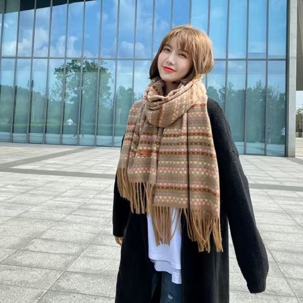 Esarfa de iarna de dama cu franjuri - mai multe modele