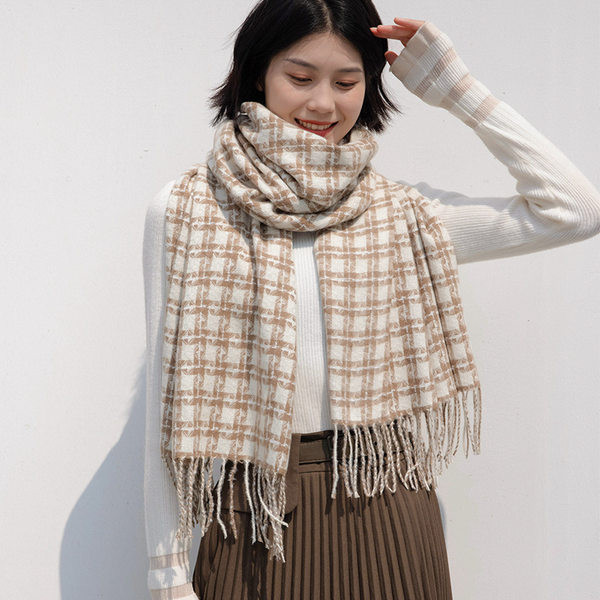 Χειμερινό καρό κασκόλ με κρόσσια