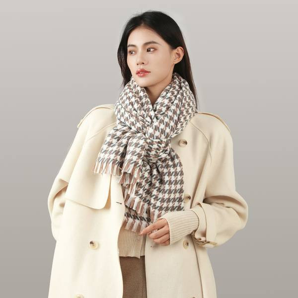 Esarfa dama in carouri cu lungimea de 180 cm