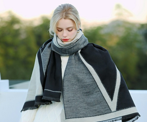 Νέο μοντέλο χειμερινό γυναικείο  φουλάρι