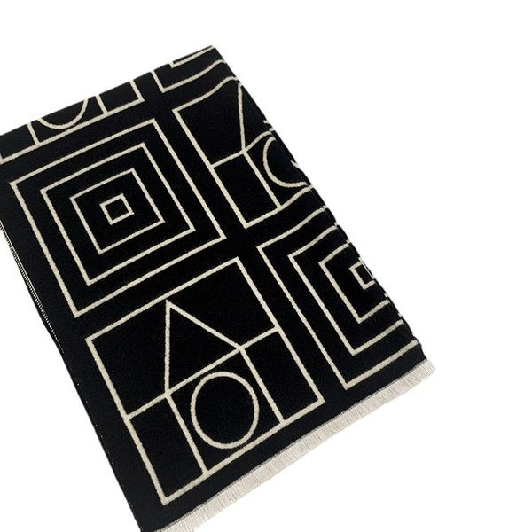 Moekas naiste talvesall mitut värvi