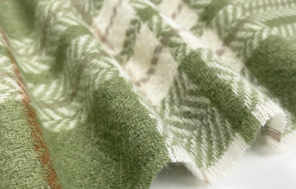 Γυναικείο ζεστό κασκόλ - καρό σχέδιο