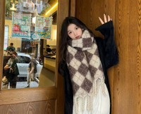 Naiste moodne ruuduline narmasall