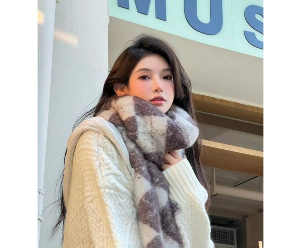 Naiste moodne ruuduline narmasall