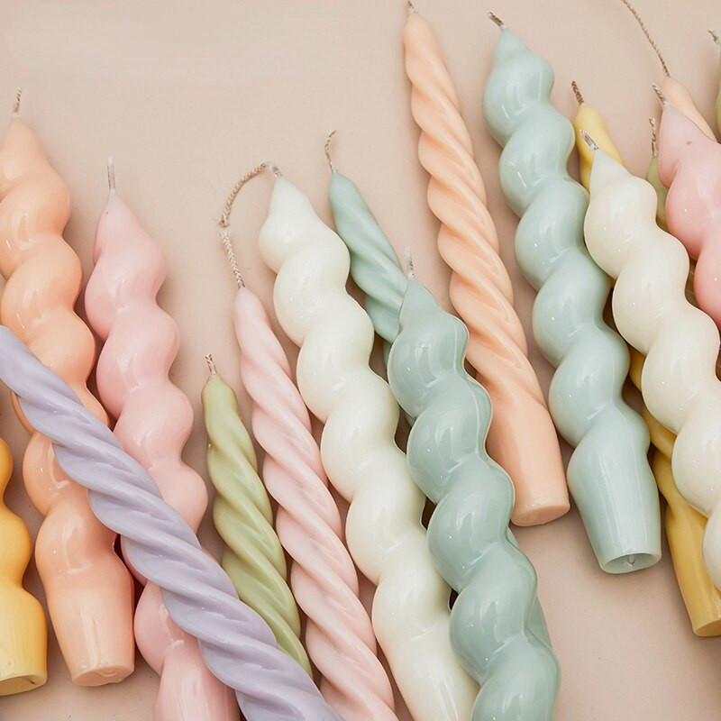 Romantiline spiraalne pika vardaga silikoonküünla vorm DIY geomeetria ümmargune küünal vaigust seebivormi valmistamiseks käsitsi valmistatud kingitus kodukaunistus