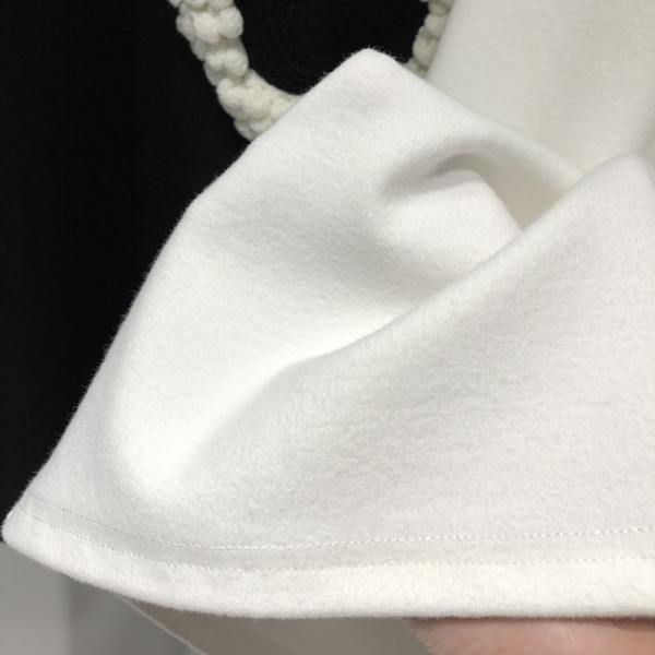 Laste pluus tüdrukutele - ovaalse kaelusega