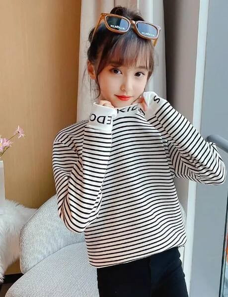 Lastepluus - kahe värvi triibuline