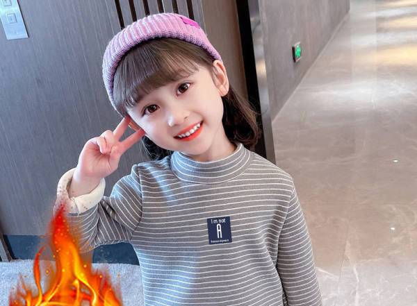 Κομψή ριγέ μπλούζα για κορίτσια με κέντημα