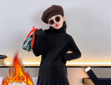 Tüdrukute talvepluus polo krae ja sooja voodriga