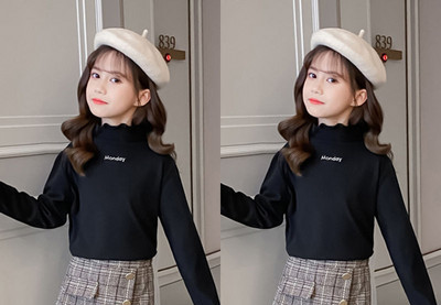 Μπλούζα με στάμπα με ψηλό γιακά για κορίτσια