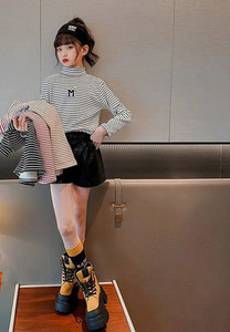 Laste kõrge kraega triibuline pluus tüdrukutele