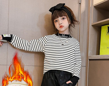 Ριγέ μπλούζα με οβάλ λαιμόκοψη για κορίτσια