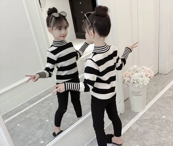 Bluza casual pentru copii pentru fete - cu guler inalt