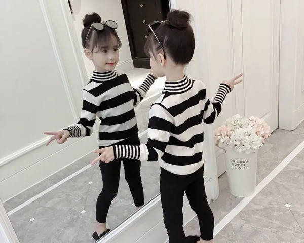 Παιδική ριγέ μπλούζα για κορίτσια